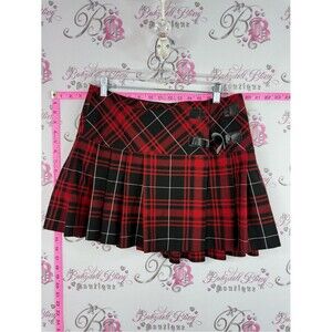 STILE BENETTON mini skirt Plaid Mini Skirt with Buckle Accent in Red and Black